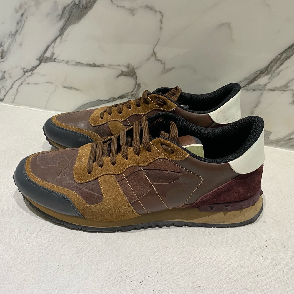 Authentic Valentino - Picture 2 of 5